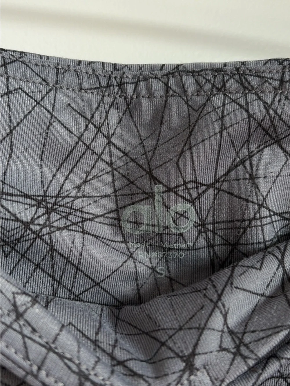 ALO Yoga Gray Capri Leggings with Black Abstract Line Print